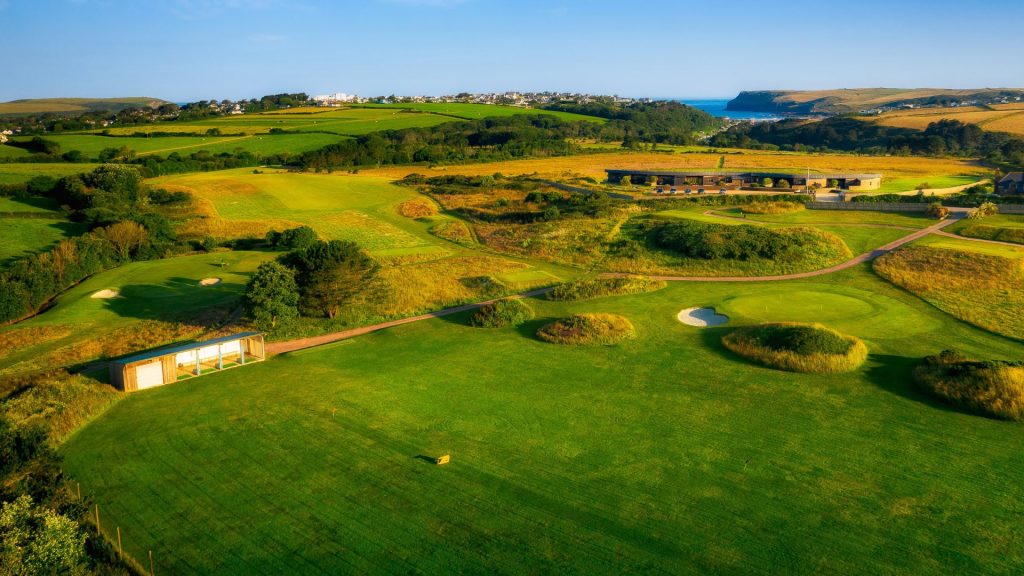 Golf Course & Accomodation